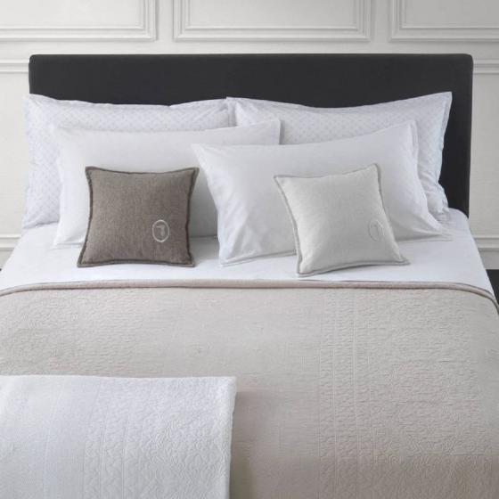 Copriletto Trussardi Matrimoniale Mix Boutis Puro Cotone Jaqurd Bianco